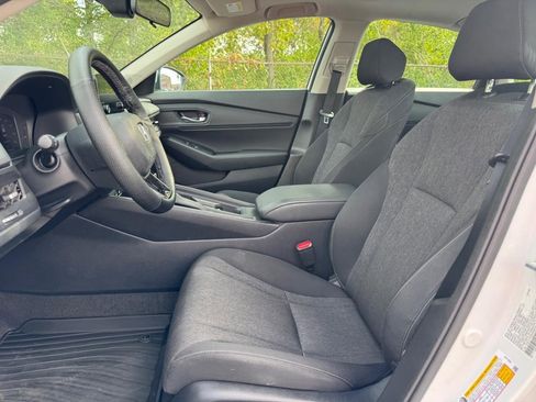 Used 2023 Honda Accord EX image 17