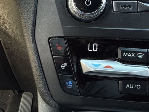 Used 2020 Ford Explorer Limited RWD image 20