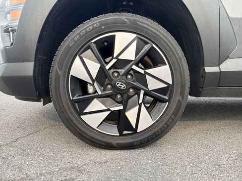Used 2025 Hyundai Kona SEL AWD/4WD image 11