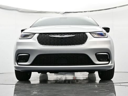 New 2026 Chrysler Pacifica Select image 35