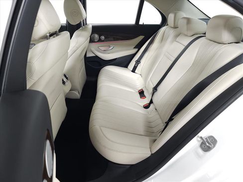 Used 2017 Mercedes-Benz E 300 E 300 4MATIC image 29