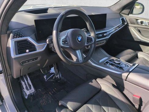 Certified 2024 BMW X7 xDrive40i w/ M Sport Package image 10