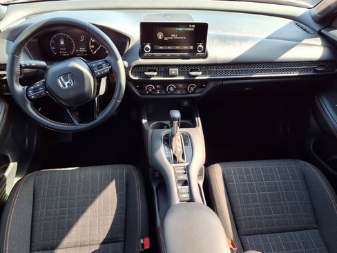 Used 2025 Honda HR-V Sport image 4