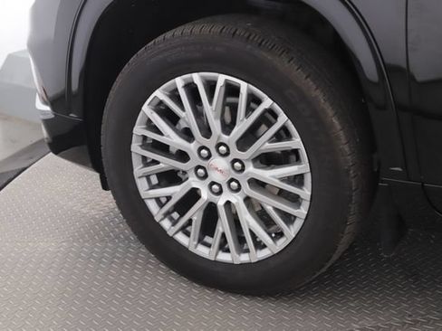 Used 2026 GMC Acadia Denali AWD/4WD image 13