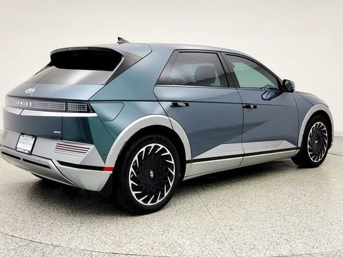 Used 2024 Hyundai Ioniq 5 Limited image 5
