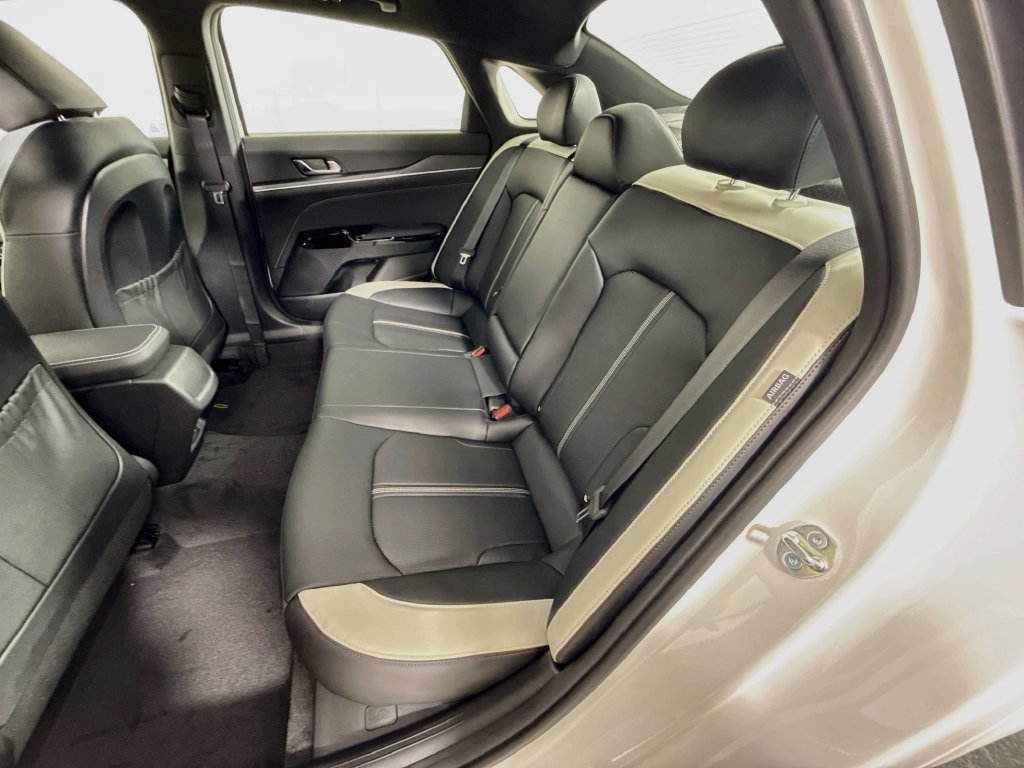 New 2027 Kia K5 GT-Line FWD image 27