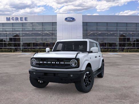 New 2026 Ford Bronco Outer Banks AWD/4WD image 2
