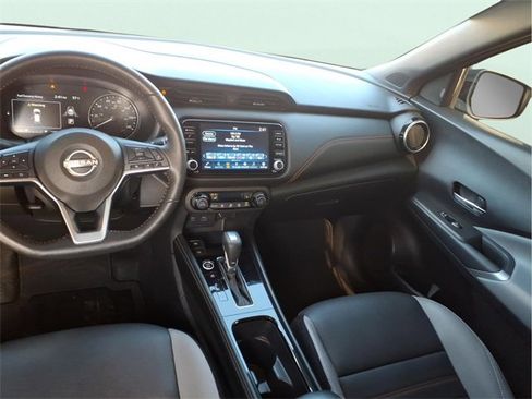 Used 2023 Nissan Kicks SR w/ SR Premium Package image 16