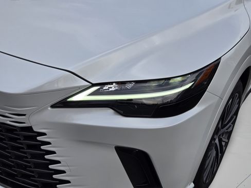 Certified 2025 Lexus RX 350 Premium Plus w/ Accessory Package (Z1) FWD image 8