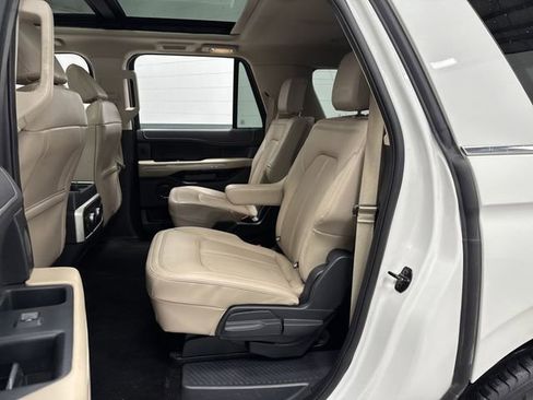 Used 2022 Ford Expedition Max Limited image 34