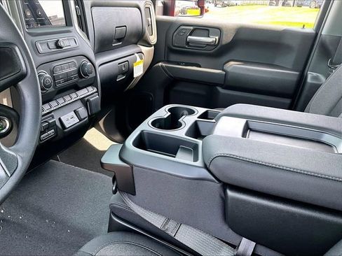 New 2026 Chevrolet Silverado 2500 Custom w/ Custom Value Package AWD/4WD image 13