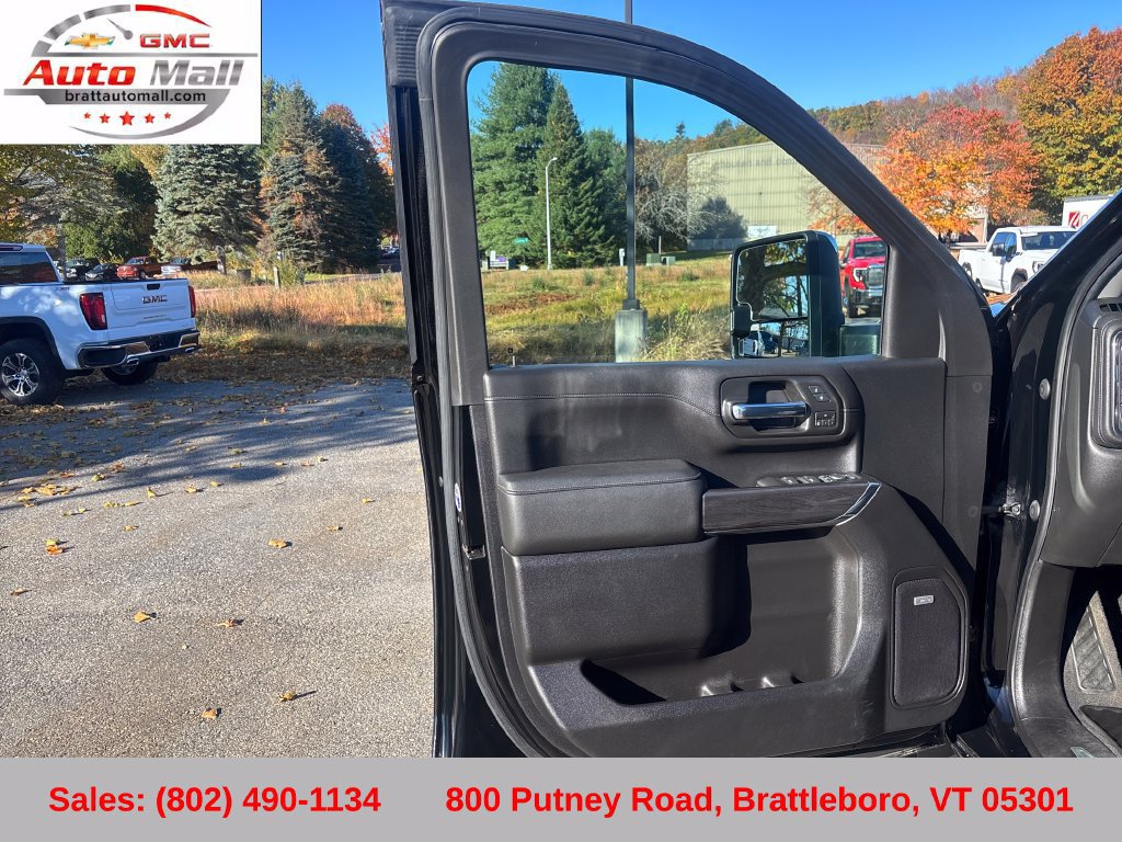 Used 2020 Chevrolet Silverado 3500 LTZ w/ LTZ Convenience Package AWD/4WD image 12