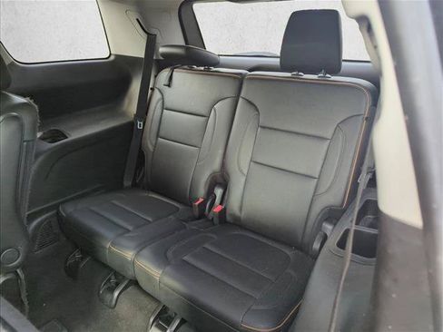 Used 2022 GMC Acadia AT4 w/ Technology Package AWD/4WD image 18