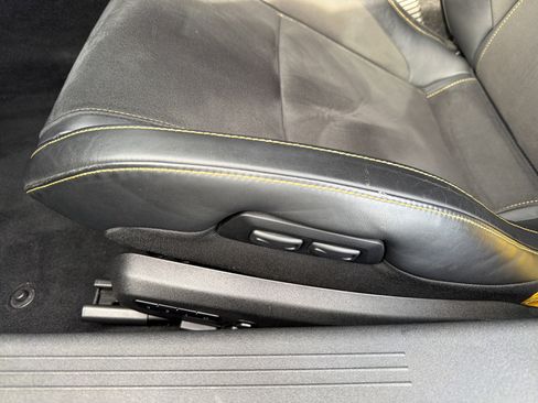 Used 2018 Mercedes-Benz AMG GT R image 26
