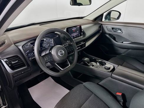 Used 2021 Nissan Rogue SV image 10