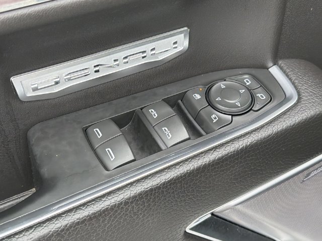 Used 2023 GMC Sierra 1500 Denali AWD/4WD image 34