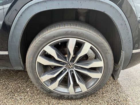 Used 2022 Volkswagen Atlas Cross Sport SEL Premium R-Line AWD/4WD image 20