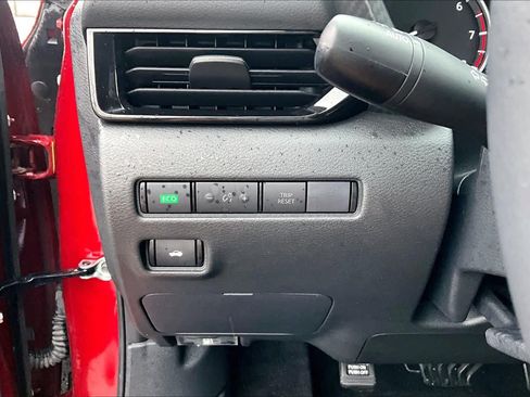 Certified 2023 Nissan Sentra SV w/ All-Weather Package FWD image 33