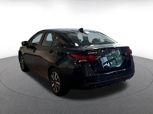 Used 2025 Nissan Versa SV FWD image 12