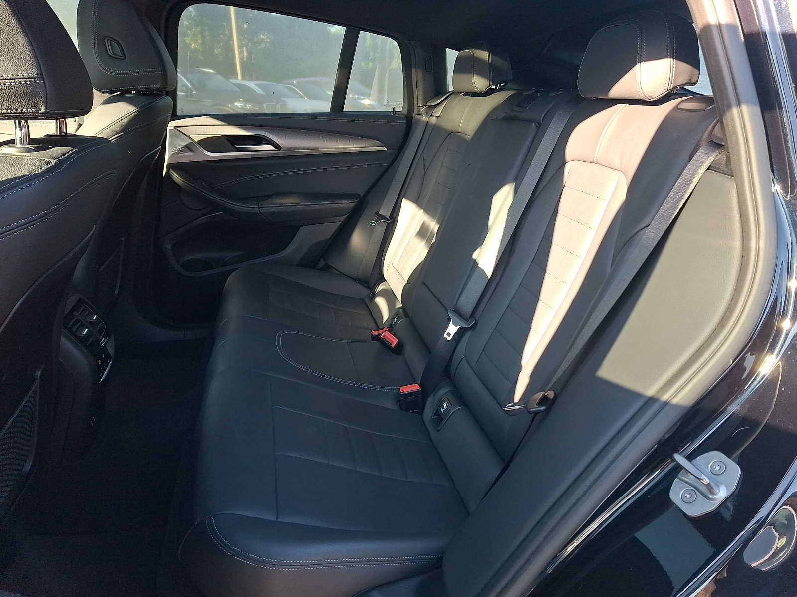 Used 2020 BMW X4 M40i w/ Executive Package AWD/4WD image 8