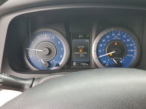 Used 2020 Toyota Sienna XLE w/ XLE Navigation Package image 23