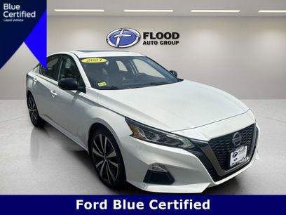 Used 2021 Nissan Altima 2.5 SR w/ SR Premium Package
