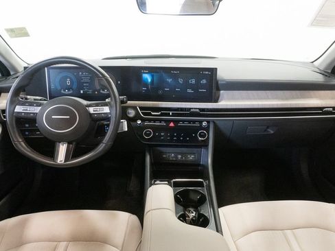 Used 2025 Hyundai Sonata SEL FWD image 28
