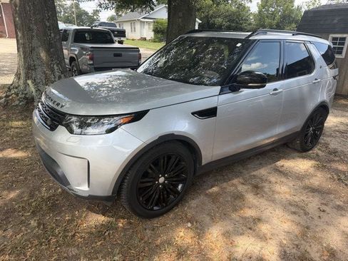 Used 2017 Land Rover Discovery HSE Luxury AWD/4WD image 1