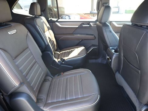 New 2027 GMC Acadia Denali Ultimate AWD/4WD image 18