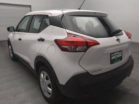 Used 2020 Nissan Kicks S FWD image 5