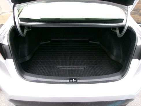 Used 2024 Toyota Corolla LE image 9