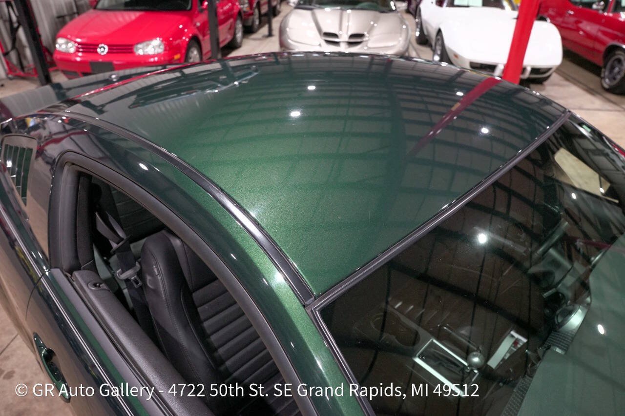 Used 2009 Ford Mustang GT Premium RWD image 19
