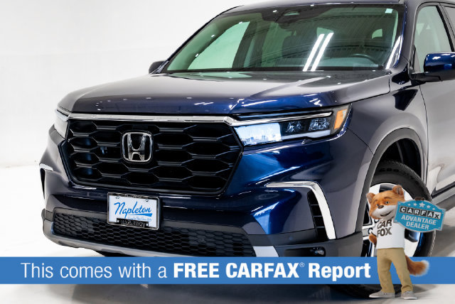 Used 2025 Honda Pilot EX-L image 2