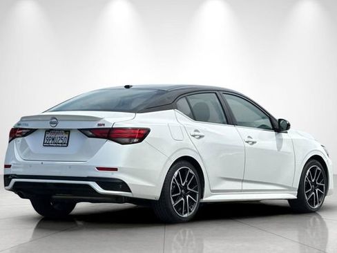 Used 2024 Nissan Sentra SR FWD image 4
