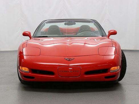 Used 1999 Chevrolet Corvette Convertible w/ Memory Pkg image 5