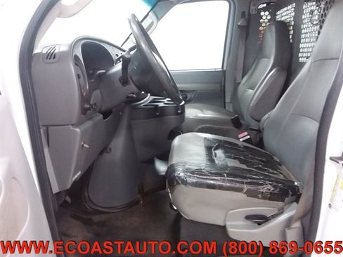 Used 2006 Ford E-250 and Econoline 250 image 10
