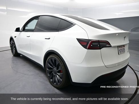 Used 2023 Tesla Model Y Performance image 5