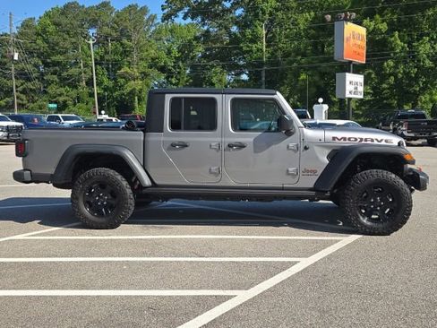 Used 2020 Jeep Gladiator Mojave w/ Cold Weather Group AWD/4WD image 6