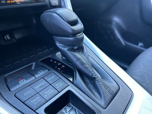 Used 2024 Toyota RAV4 XLE image 22