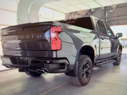 Used 2020 Chevrolet Silverado 1500 LT Trail Boss AWD/4WD image 3