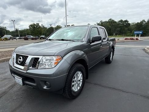 Used 2021 Nissan Frontier SV AWD/4WD image 1