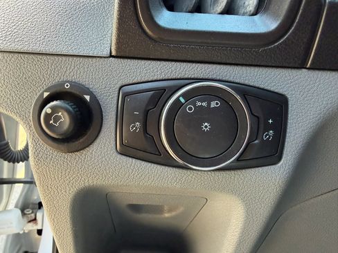 Used 2018 Ford Transit 250 130 Low Roof RWD image 24