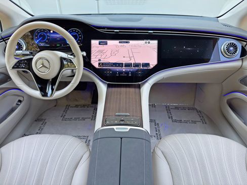 Used 2023 Mercedes-Benz EQS 580 4MATIC Sedan image 12