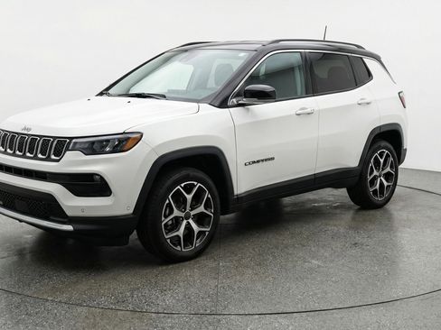 Used 2025 Jeep Compass Limited AWD/4WD image 3
