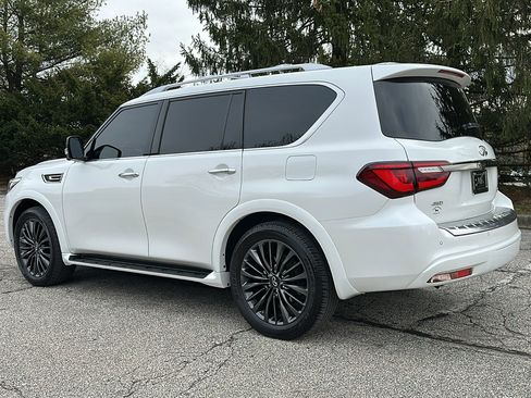 Used 2023 INFINITI QX80 Premium Select w/ Cargo Package image 8