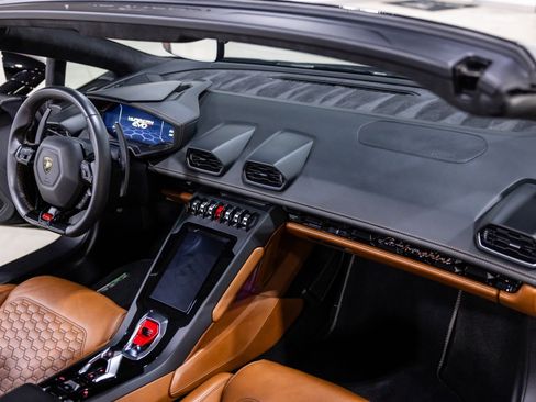 Used 2023 Lamborghini Huracan EVO AWD/4WD image 33