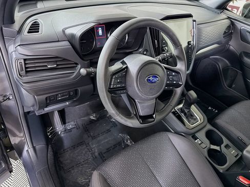 Used 2025 Subaru Forester Premium AWD/4WD image 18