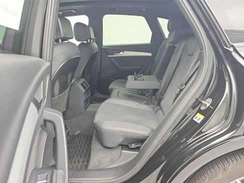 Used 2024 Audi Q5 e Premium Plus w/ Premium Plus Package AWD/4WD image 50