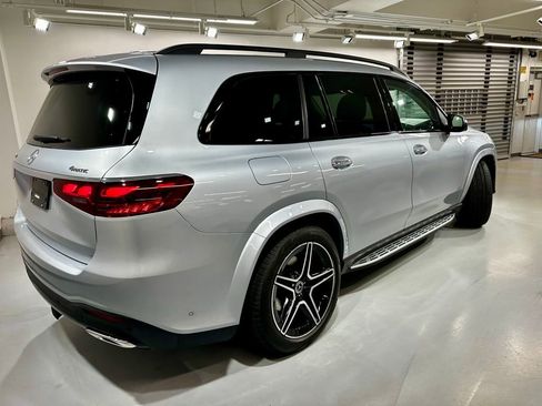 New 2026 Mercedes-Benz GLS 450 4MATIC image 3