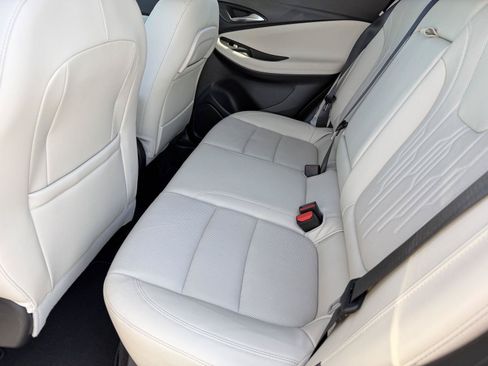 Used 2025 Buick Encore GX Avenir AWD/4WD image 7